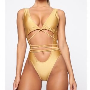 Sandy Cheeks Strappy Swimsuit - Gold